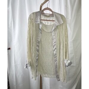Java 2 Pc Lace Blouse Floral Design Plus Size 2XL (22/24)‎